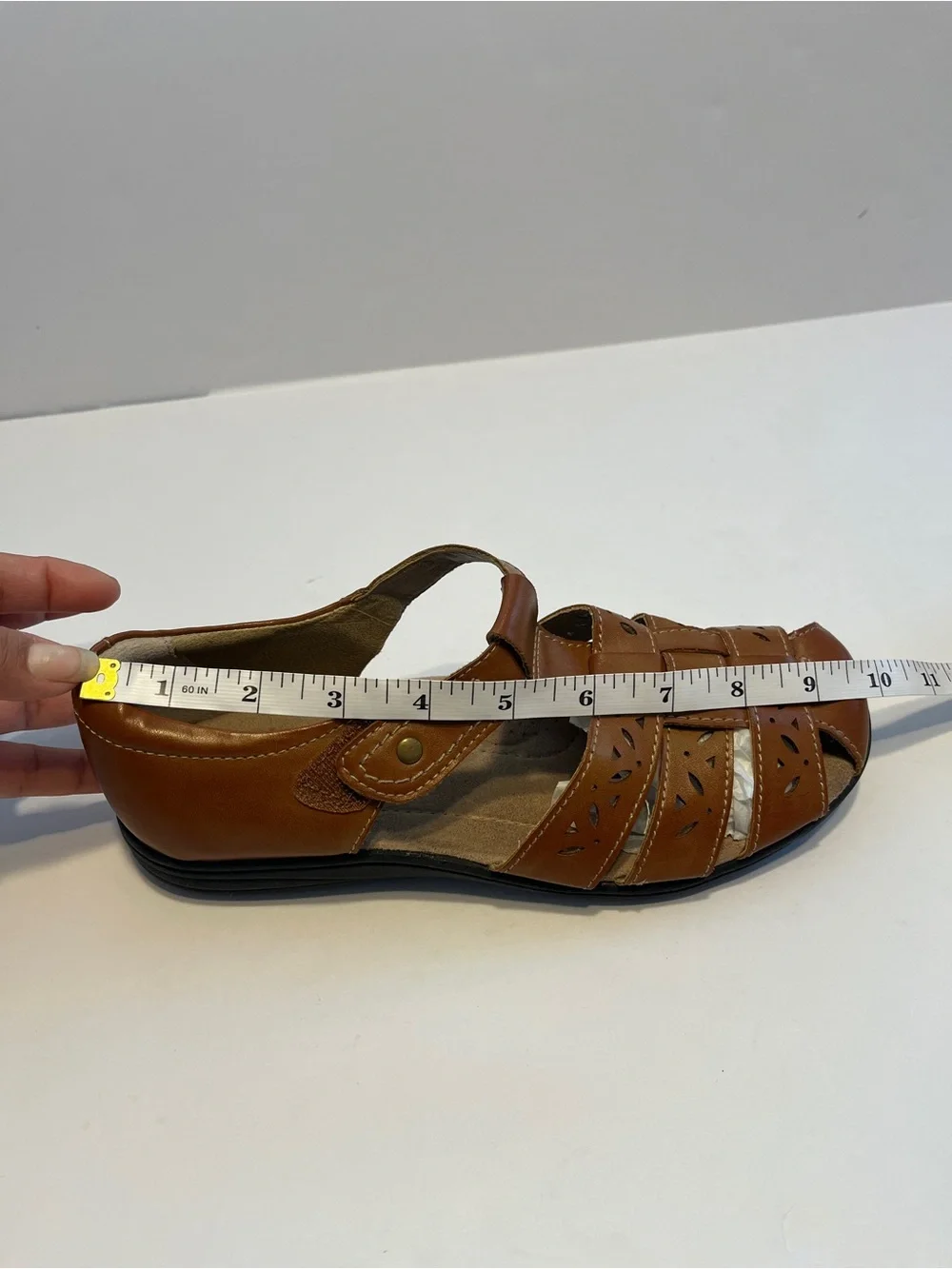 Earth Spirit Gelron Women's Brown Closed-Toe Sandal 7.5 with Hook-and-Loop Strap